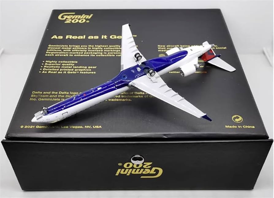 商談品‼️1/200 Air  CRJ-900 Amazon.com: Geminijets for Delta for BOMBARDIER CRJ900